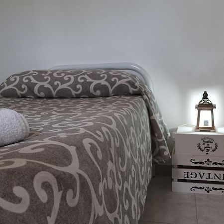 오스투니 Miniecocasa Ottocentesca In Zona Free-Parking Ed Ecoclimatizzata 빌라 외부 사진